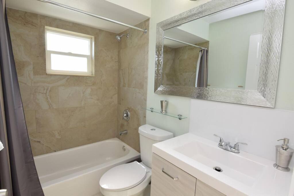 New England 3Bd 2Bt Home Heated Pool Close To Siesta Sarasota Exterior foto